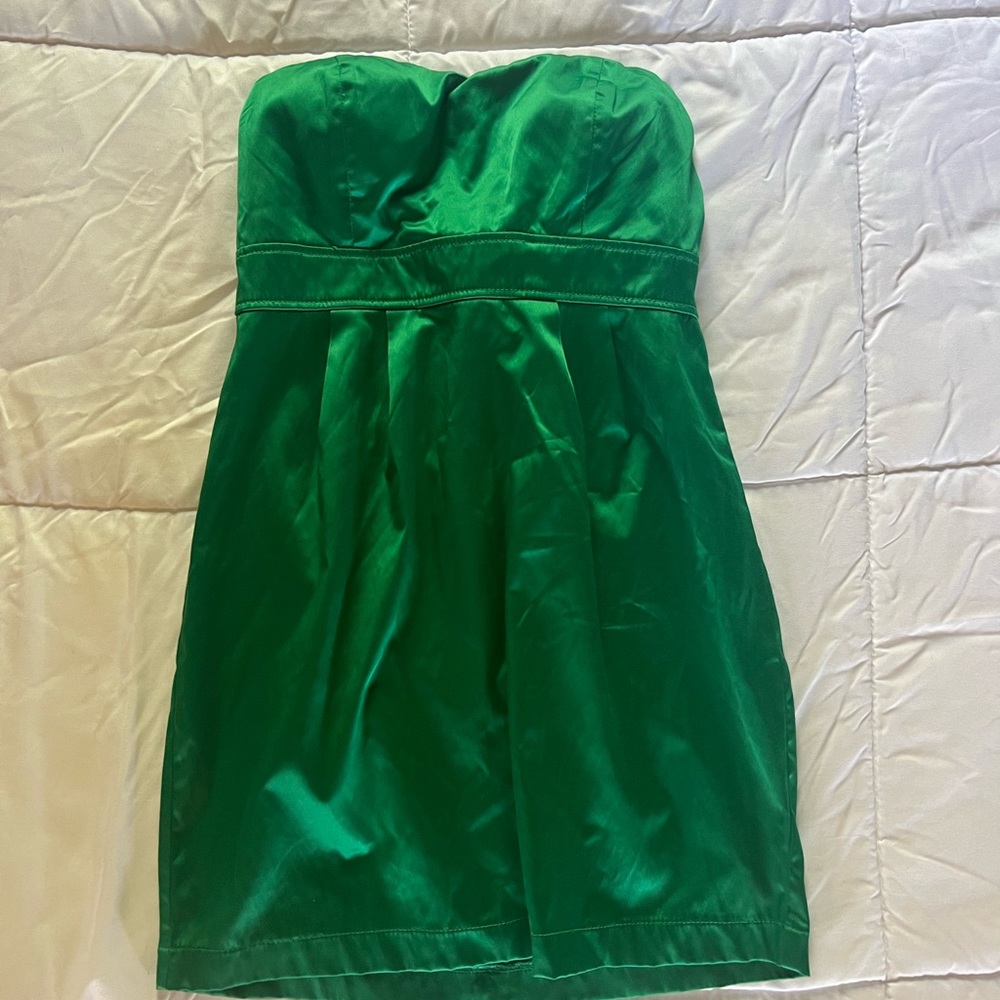 green silk strapless dress